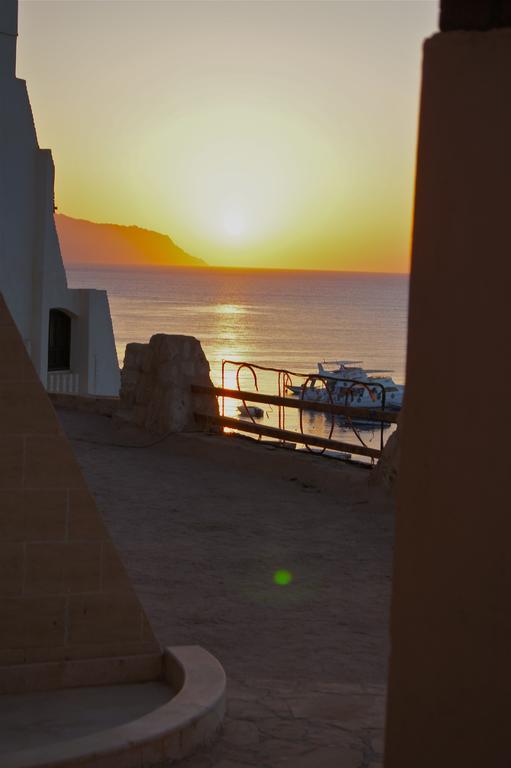 Umbi Sharks Bay Diving Village Sharm-el-Sheikh